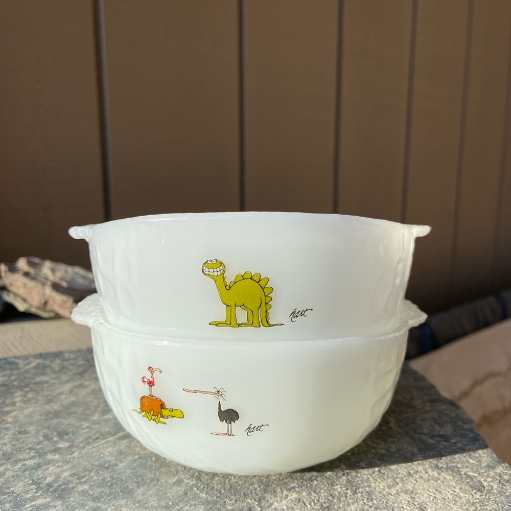 Set of Vintage Anchor Hocking Fire King Milk Glass Bowls - Johnny Hart